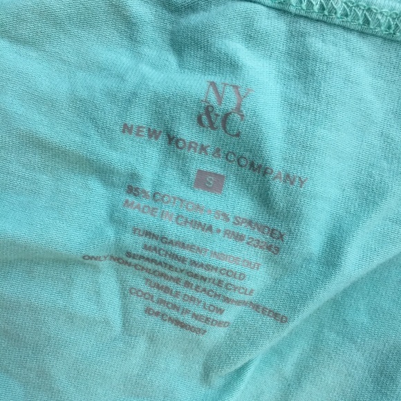 New York & Co tank top - Picture 3 of 3